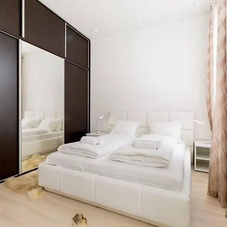 Eiffel Palace Luxury Dream 1 Apartment Budapest