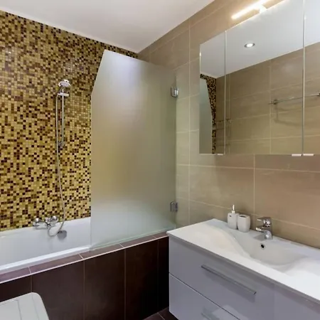 Eiffel Palace Luxury Dream 1